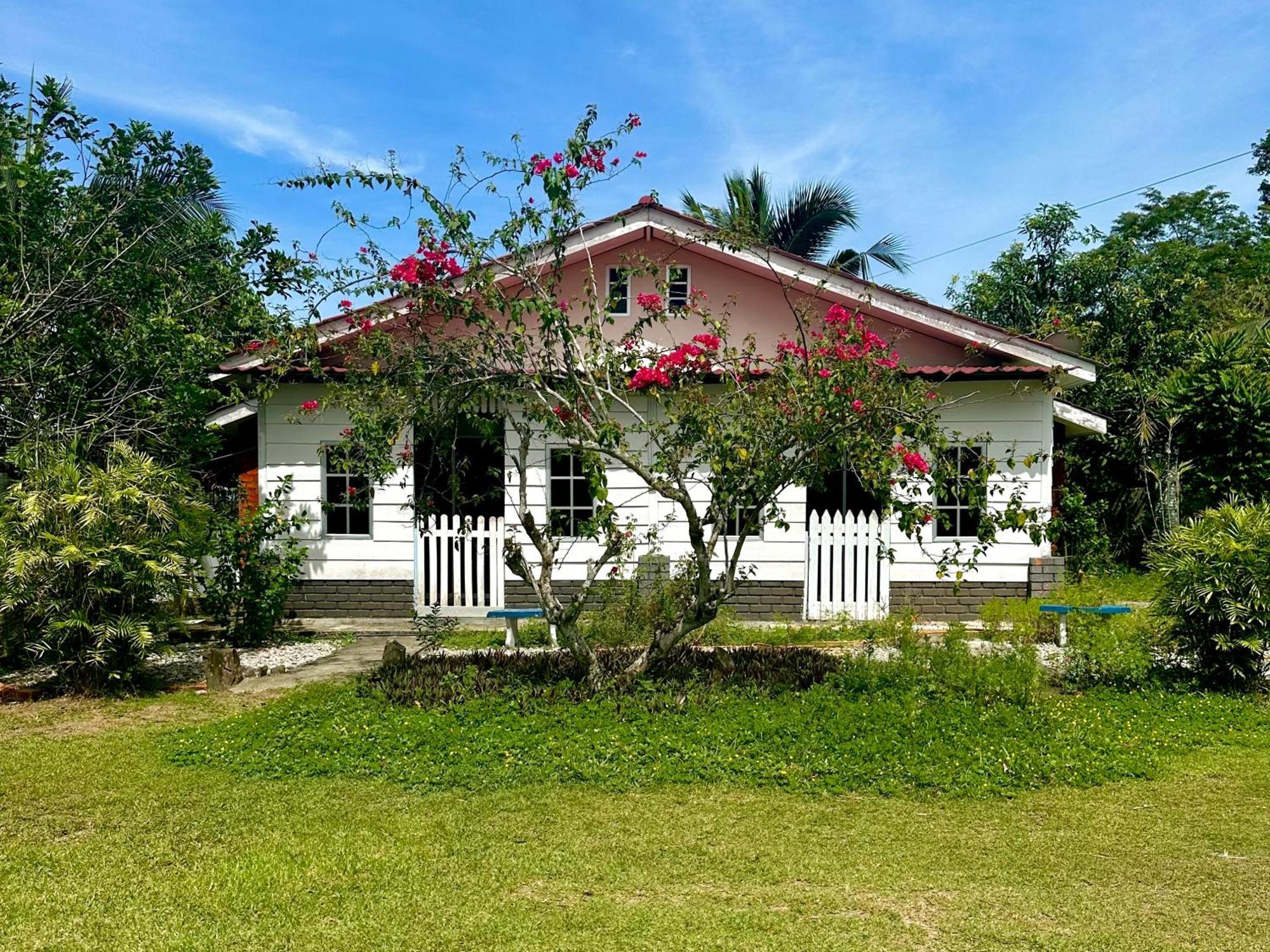 Kapal Terbang Guest House Langkawi Pantai Cenang  Exteriér fotografie